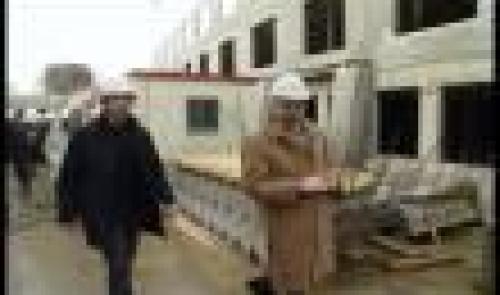 Didier Reynders visite deux chantiers